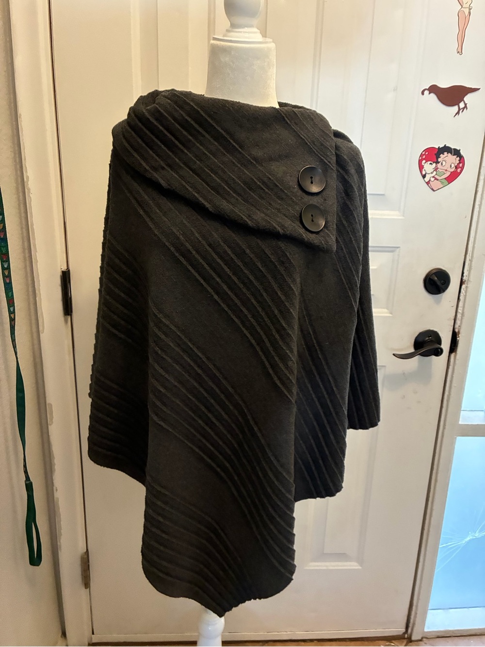 Women's Textured Button-Front Cape Coat in Dark Gray